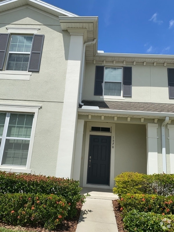 Building Photo - 1570 Softshell St
