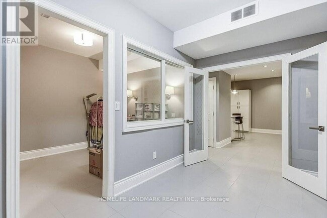 Building Photo - 21 Boylen St