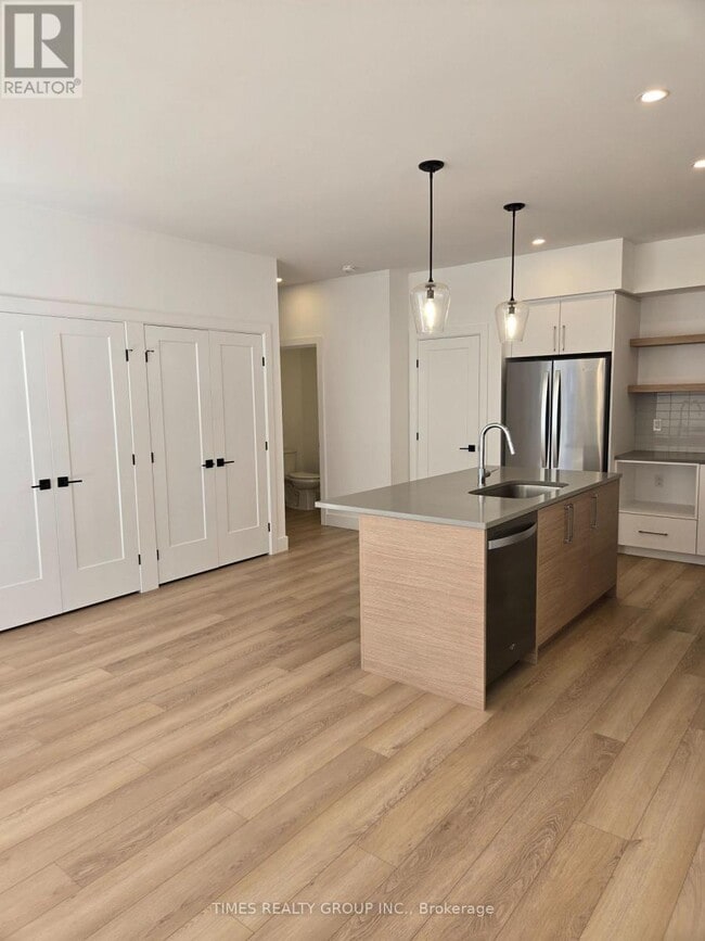 Building Photo - 4255 Lismer Ln