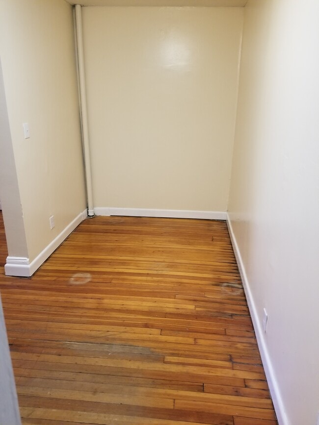 Bedroom - 333 1st Ave