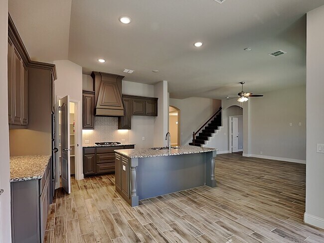 Foto del edificio - 1204 Sagewood Dr