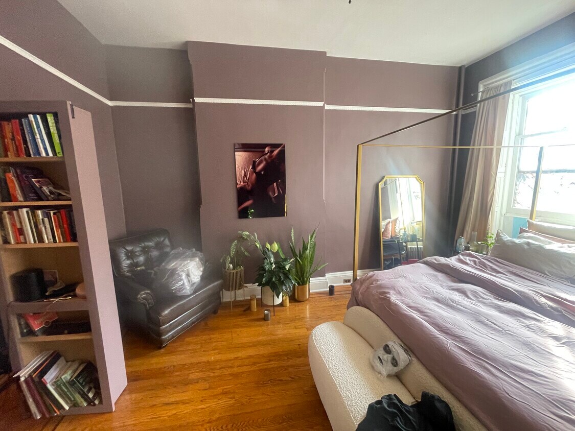 Foto principal - 241 Carlton Ave