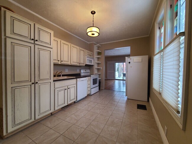 Foto del edificio - 621 State St