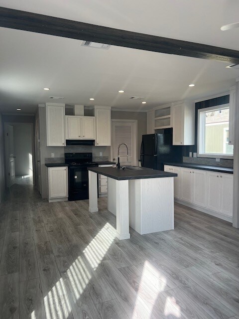 Foto del edificio - 15803 S Flores St