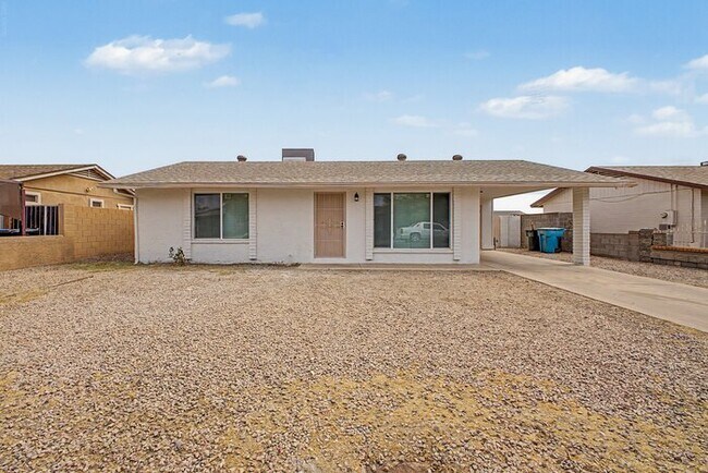 Building Photo - Single Family