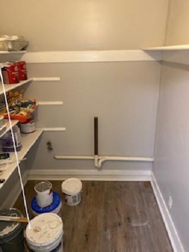 Walk In Pantry - 21 Vestry St