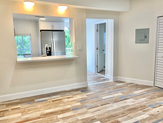 Foto del edificio - 5707 NE Miami Ct