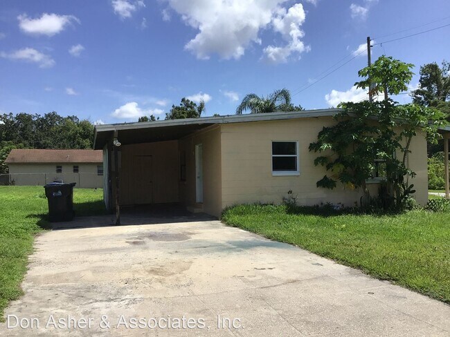 Building Photo - 3 br, 1 bath House - 1212 Sasoon Avenue