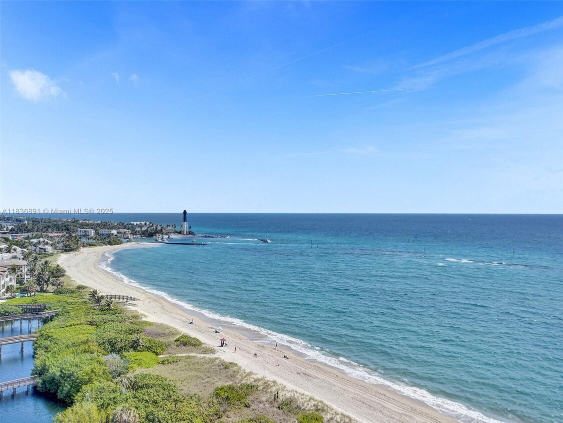 Primary Photo - 1610 N Ocean Blvd