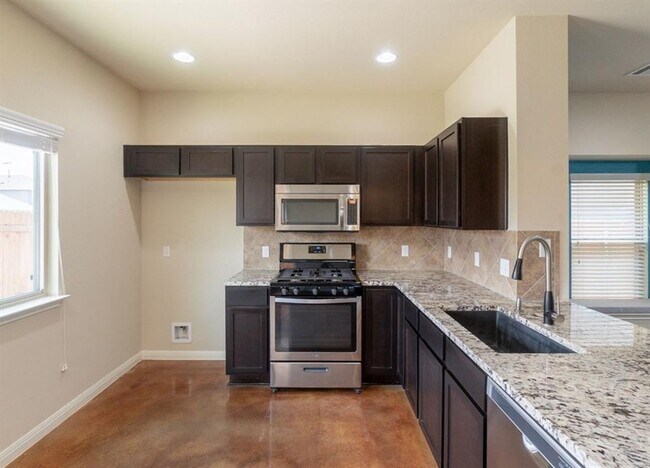 Foto del edificio - 4515 Esper Ln