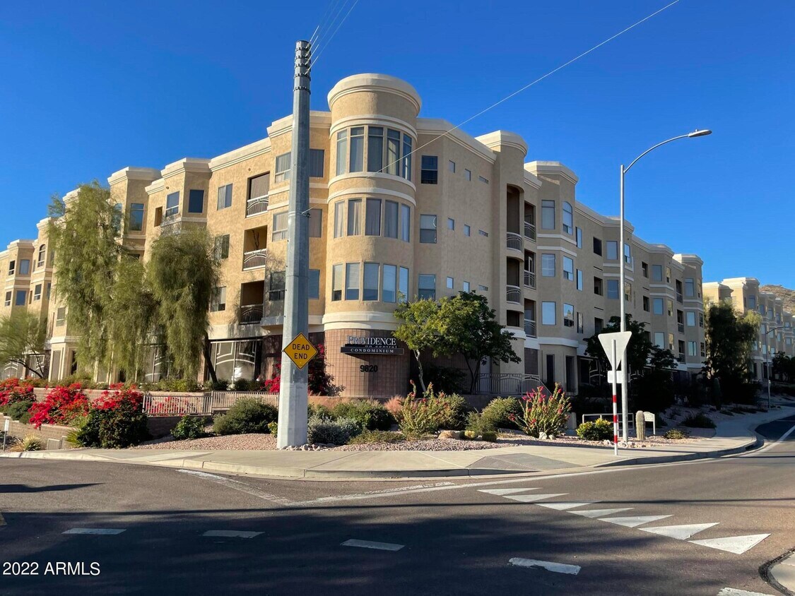 Foto principal - 9820 N Central Ave #202