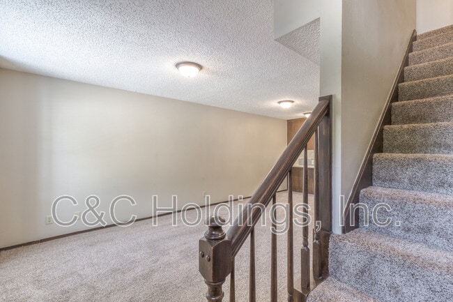 Foto del edificio - 644 B Earthside Drive