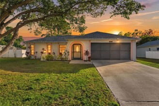 Building Photo - 8164 Pagoda Dr