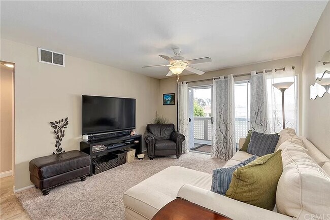 sala de estar - 34264 Camino Capistrano