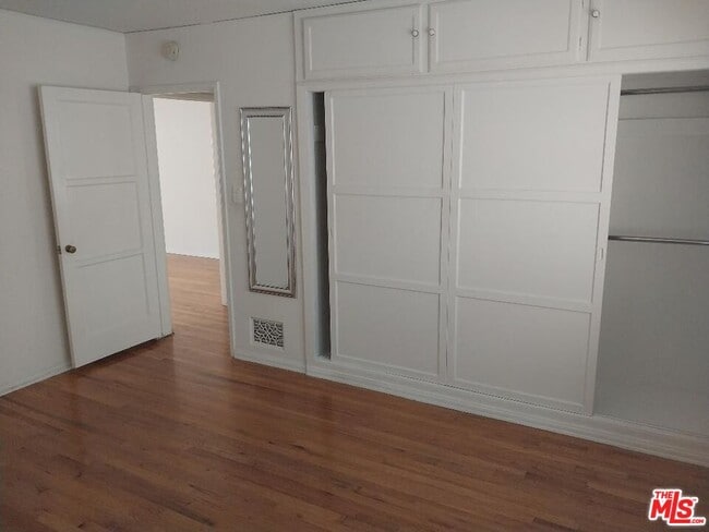 Foto del edificio - 8559 Holloway Dr