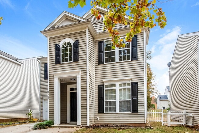 Building Photo - 2642 Oasis Ln