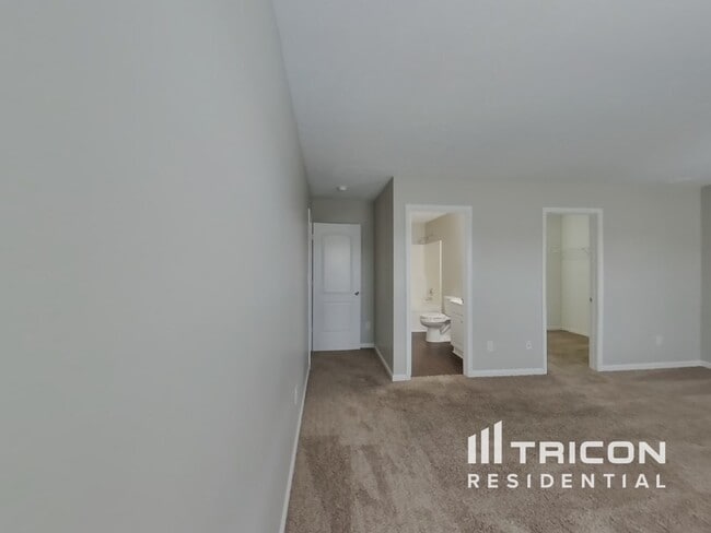 Foto del edificio - 1621 Bridgecreek Crossing