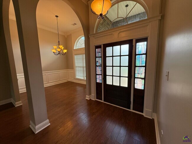 Foto del edificio - 616 Amberley Ct