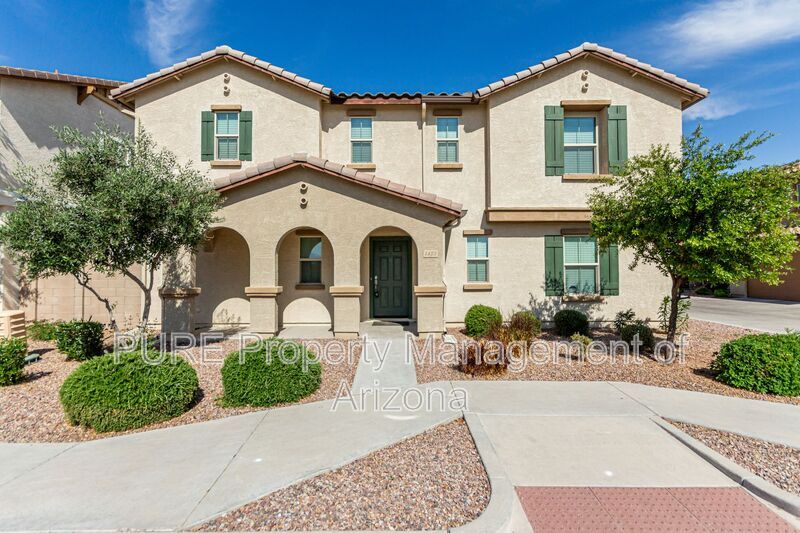 Foto principal - 1423 N Balboa