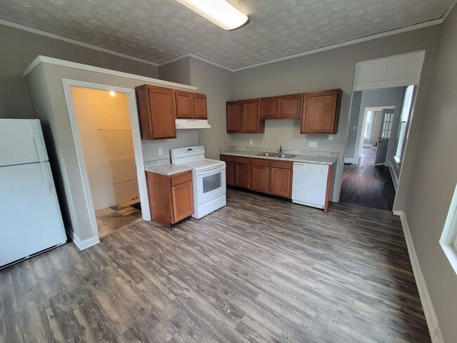 Foto del edificio - 1811 Lincoln Ave