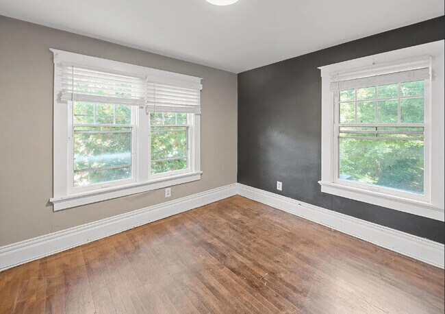 Foto del edificio - 1412 Cambridge Rd