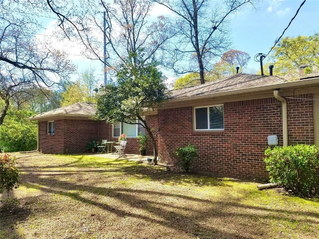 Primary Photo - 2045 La Dawn Ln NW