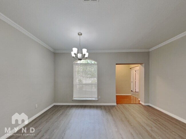 Foto del edificio - 2209 Country Brook Dr