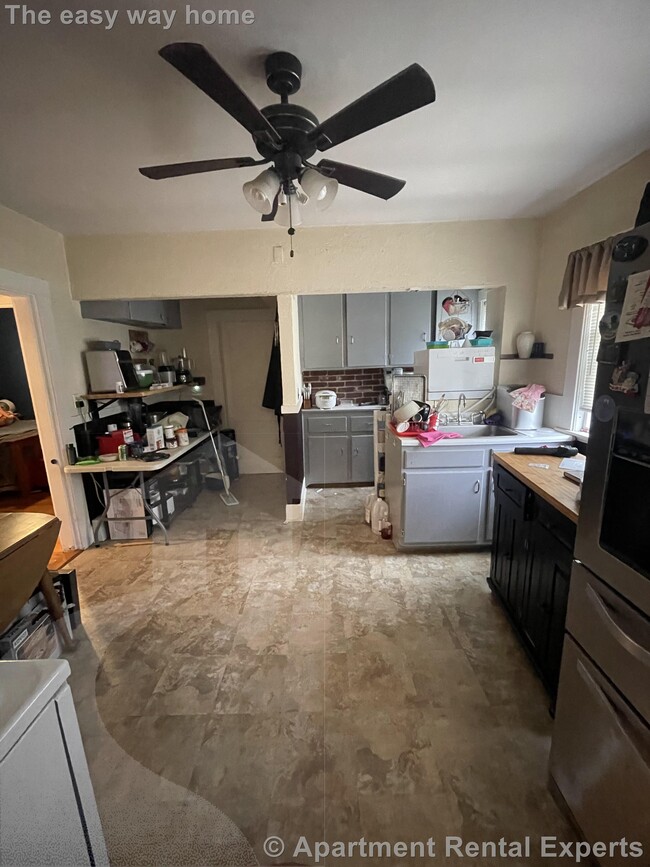 Foto del edificio - Everett 2 Bedroom- In Unit Laundry