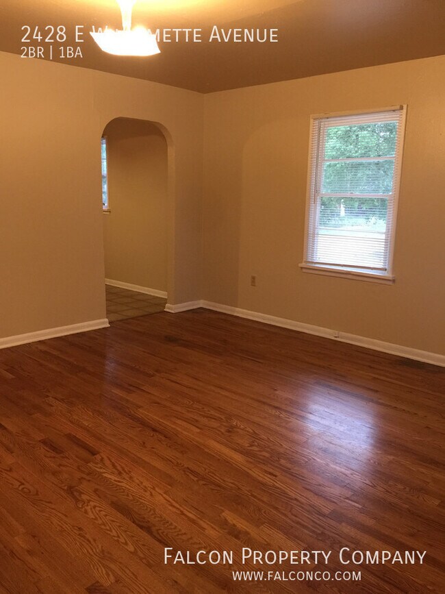 Foto del edificio - 2428 E Willamette Ave