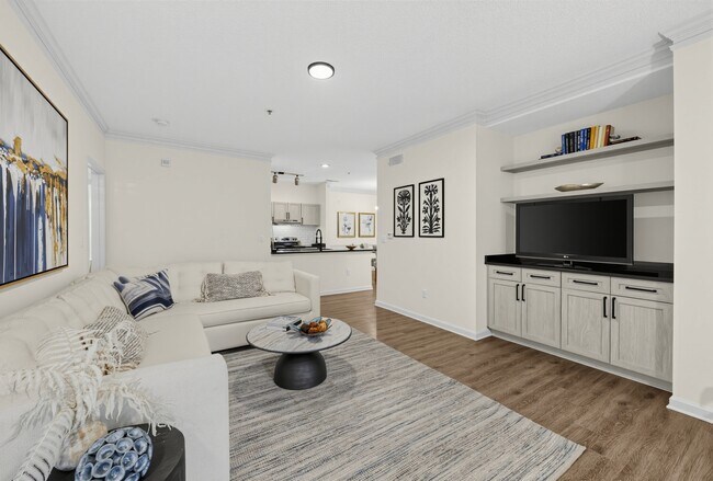 Photo - Highland Square Apartments