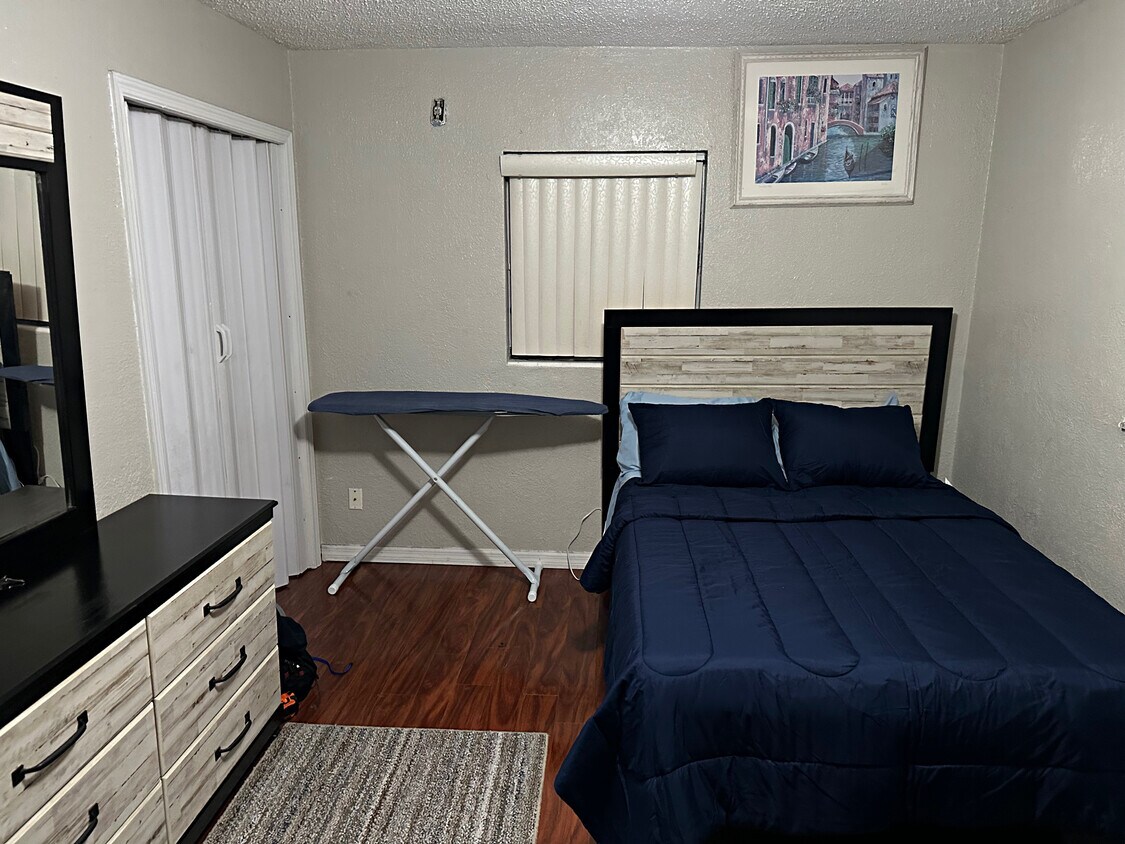 Foto principal - 5107 Cochita Dr