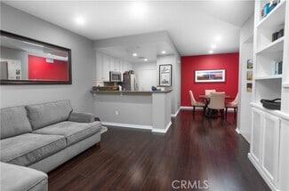 Building Photo - 40 Dovetail