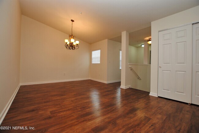 Building Photo - 6633 Jefferson Garden Ct