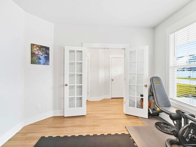 Building Photo - 109 Shallons Dr