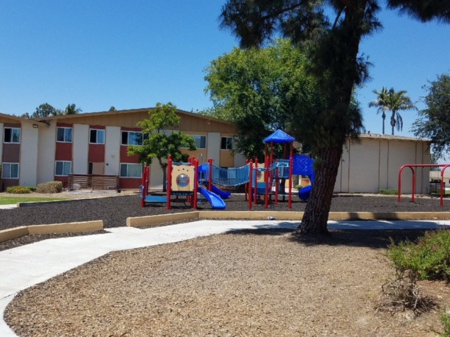 Building Photo - Meadowbrook