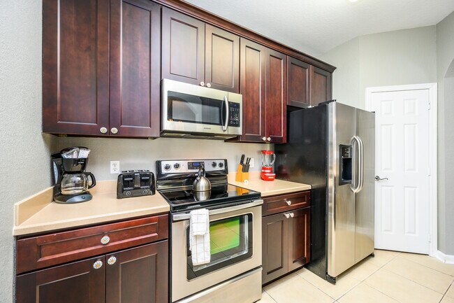 Building Photo - 4814 Cayview Ave