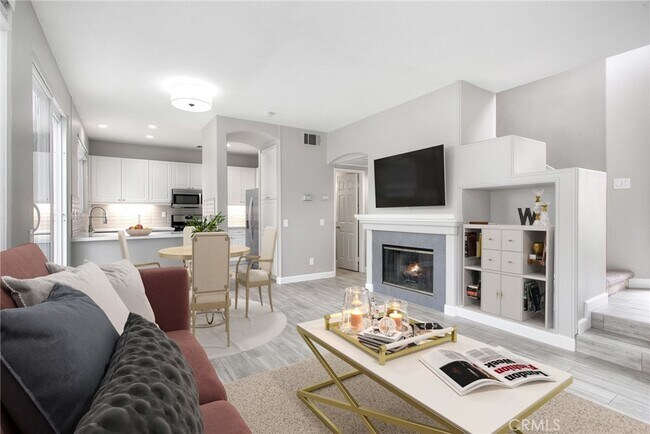 Foto del edificio - 37 Cottonwood Dr