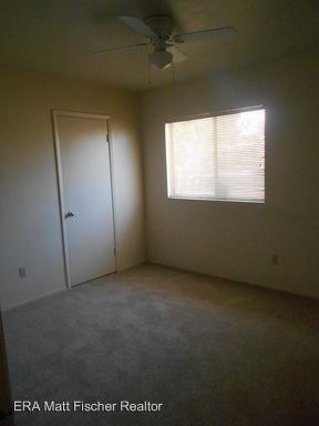 Foto del edificio - 1465 E 23rd St