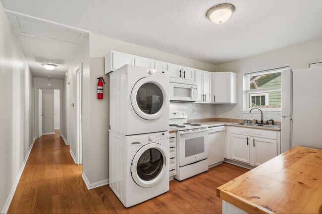 Photo - 1017 Onslow St Apartment