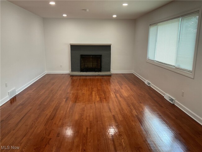 Building Photo - 3648 Avondale Rd