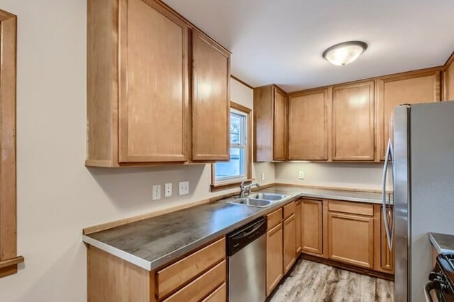 Building Photo - 7025 Drew Avenue N, Brooklyn Center, MN, 5...