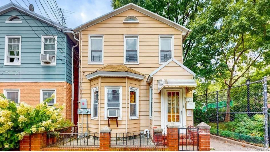 Primary Photo - 44-32 64th St