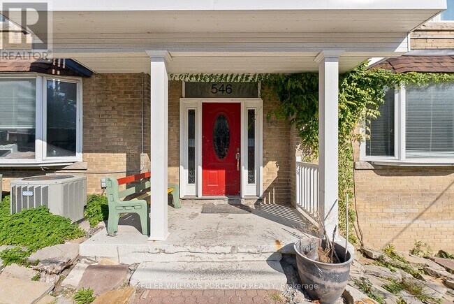 Photo du bâtiment - 546 Eglinton Ave E