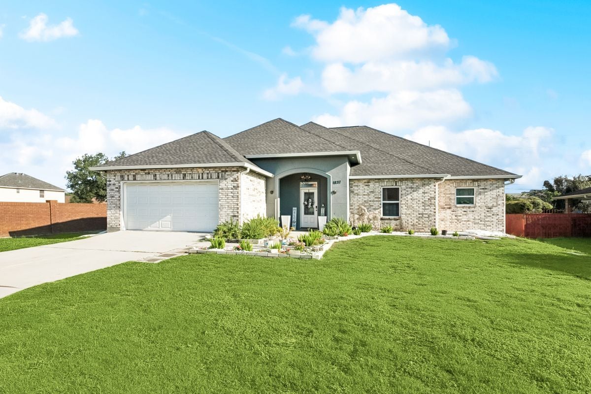 Foto principal - 1837 Lake Superior Dr