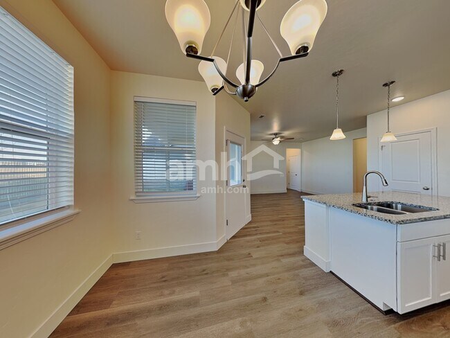 Foto del edificio - 3492 S Bartlett Ave