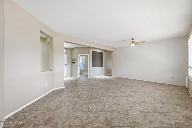 Foto del edificio - 16361 W Willow Creek Ln