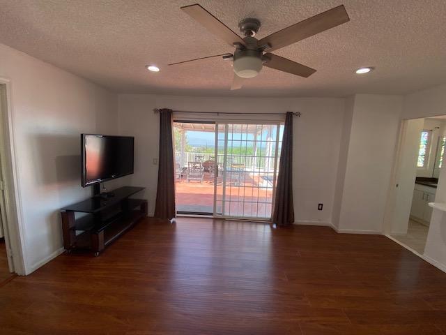 Foto del edificio - 8608 Farralone Ave