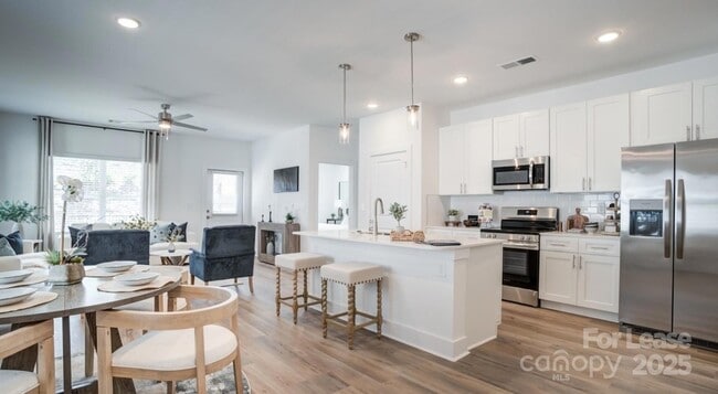 Building Photo - 1302 Dallas Cherryville Hwy