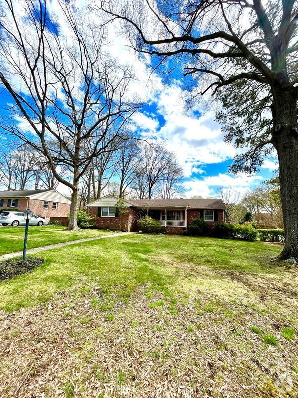 Pinedale Farms Apartments under 700 Richmond, VA 1 Rentals