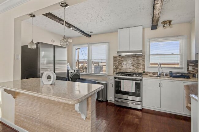 Photo - 9103 Columbia Ave House